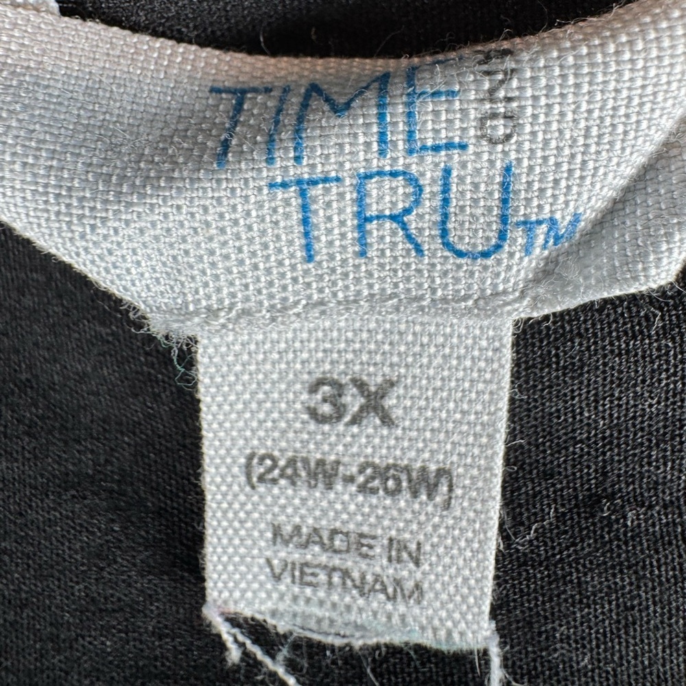 Time & Tru Black Button Down Blouse - Picture 4 of 7